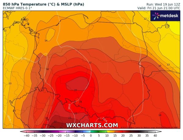 Źródło Danych - WXCHARTS.COM 